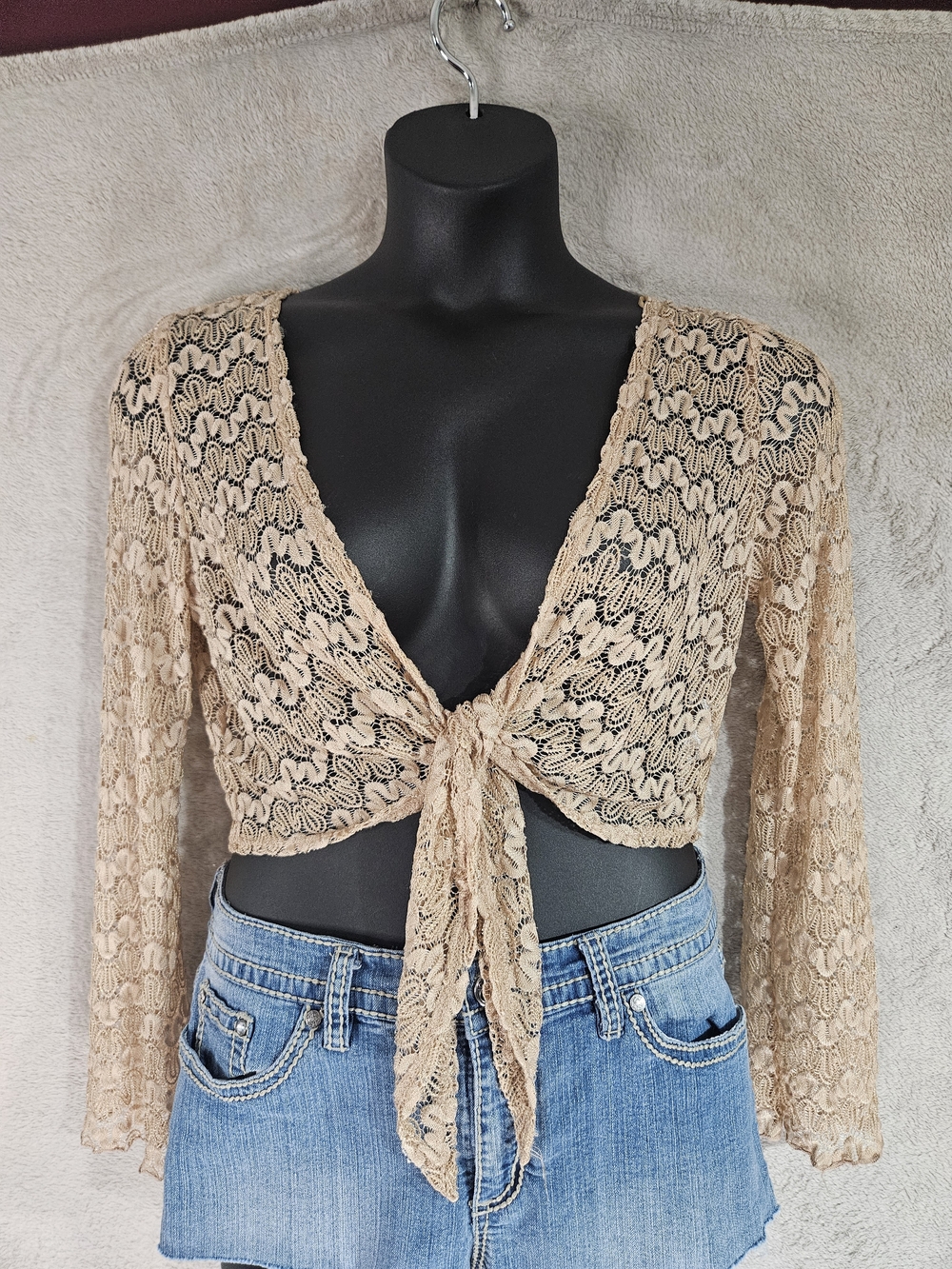 Worthington Beige Lace Tie-Front Crop Top